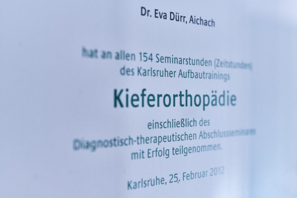 Fort- und Weiterbildungen - Zahnärztin und M.Sc. Kiefer­orthopädie Dr. Eva Dürr-Collavini - Atelier für Kieferorthopädie Aichach